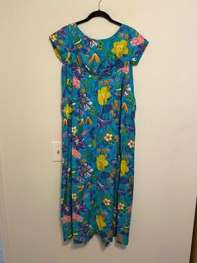 Original Hawaii Dress Turquoise Floral Cap-Sleeve Maxi Dress, no fabric tag